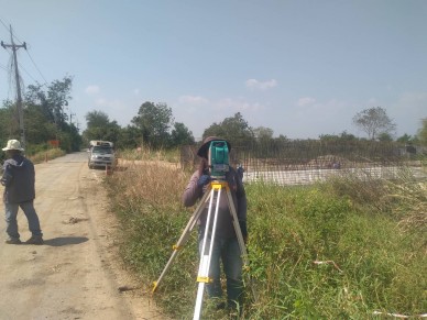 ตรวจสอบค่าพิกัดแนวสะพานข้ามแม่น้ำปราจีนทั้ง 2 ฝั่ง