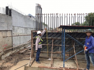 ตรวจสอบงานเหล็กและแบบผนัง Abutment A1 กม.1+875 ฝั่งปลายโครงการ