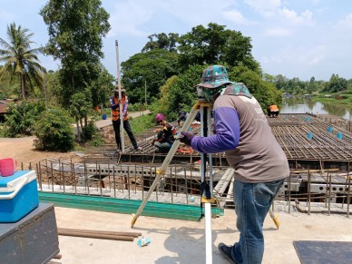 ตรวจสอบงานเทคอนกรีตพื้น Top Slab segment 0′-1,0-1 P3 สะพานข้ามแม่น้ำปราจีนบุรี RT