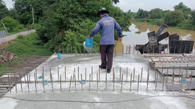 ตรวจสอบงานบ่มคอนกรีตด้วยนัำยา,Top Slab 1-2′,1-2 P3 สะพานข้ามแม่น้ำปราจีนบุรี RT